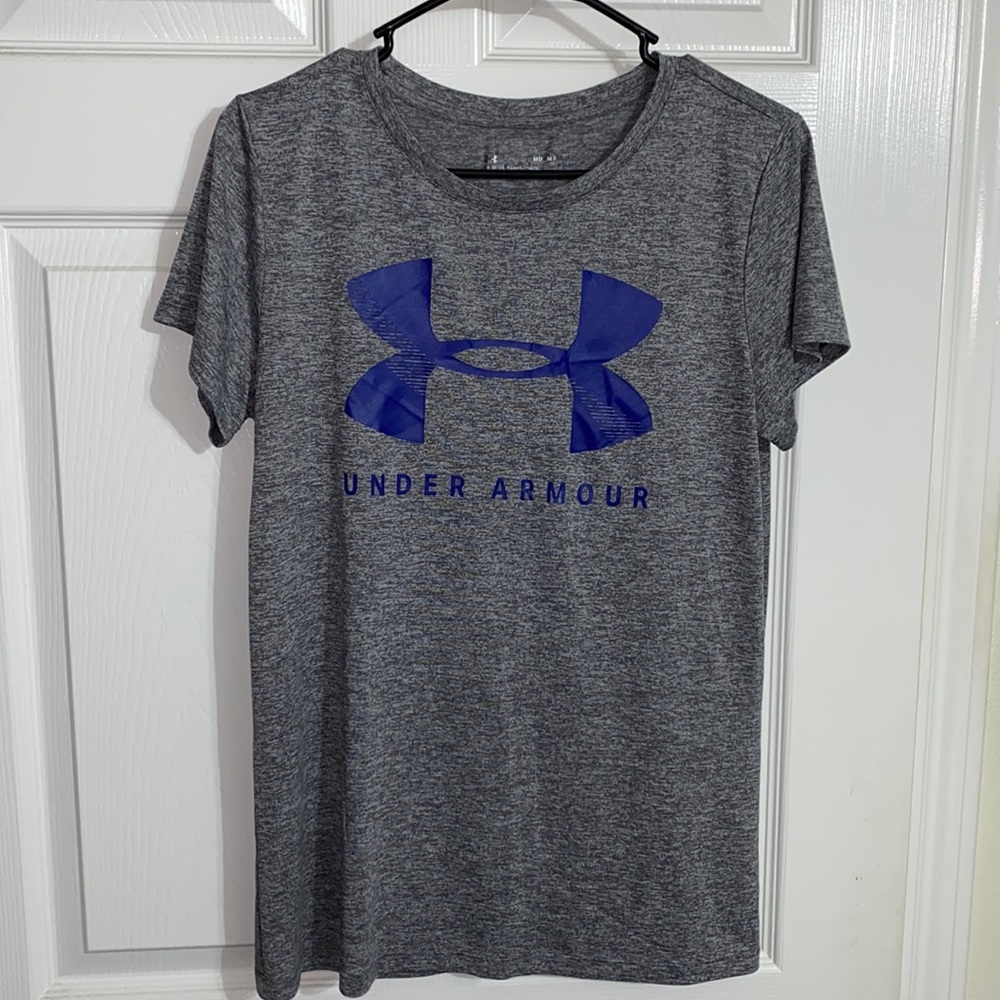 Under Armour heat gear shirt. Size Medium